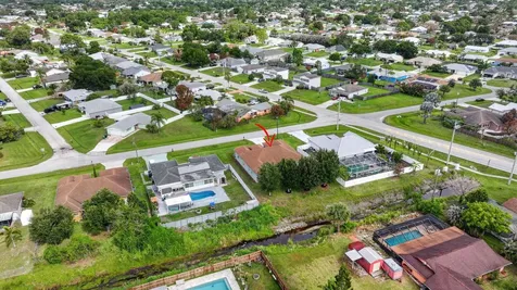 1711 SE Fairfield Street Port St Lucie FL 34983