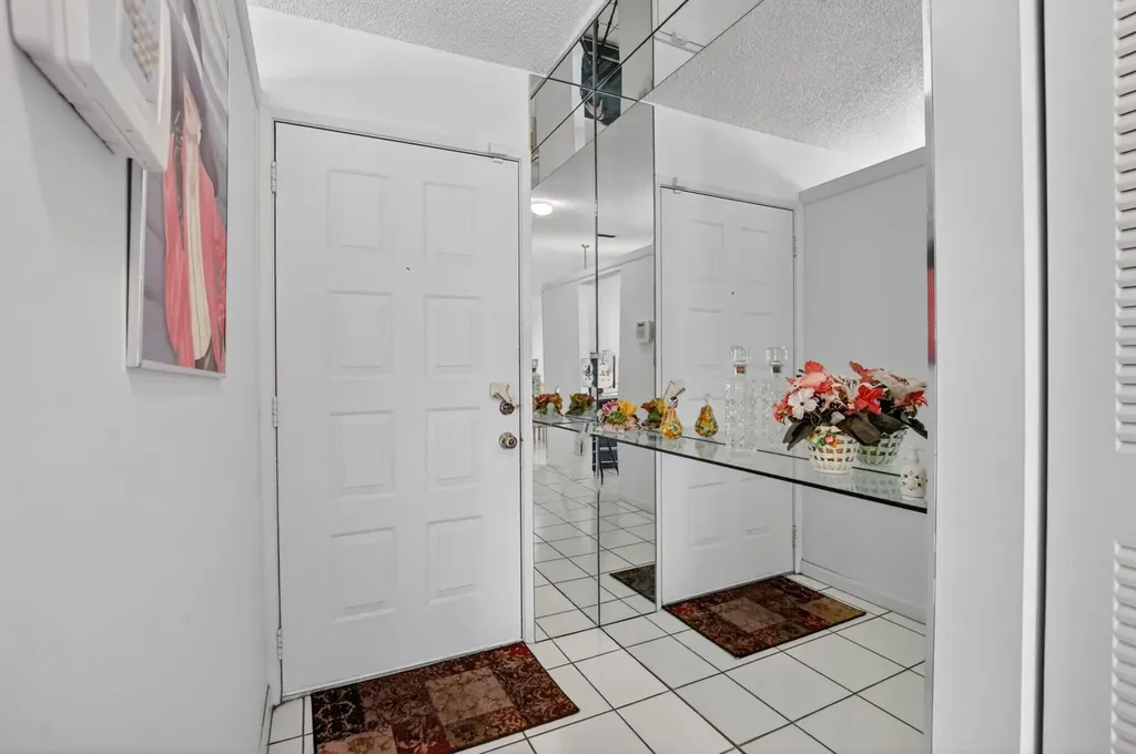 8891 Windtree Street Boca Raton FL 33496