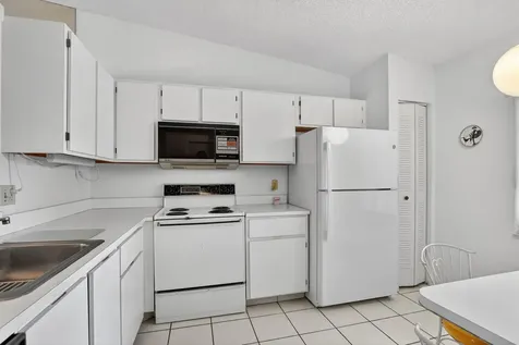 8891 Windtree Street Boca Raton FL 33496