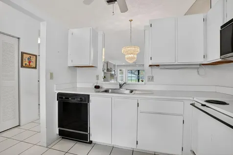 8891 Windtree Street Boca Raton FL 33496
