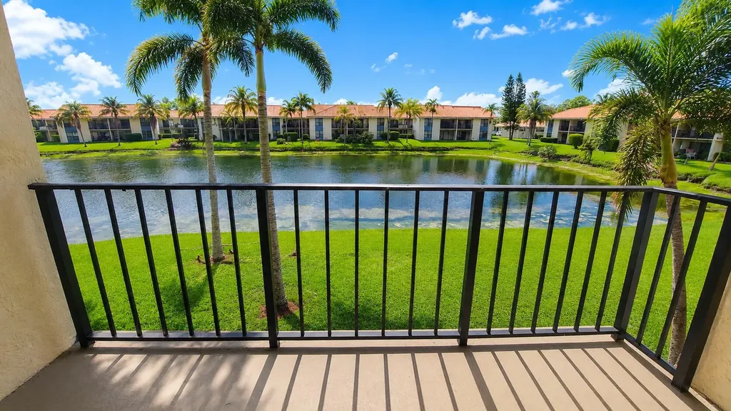 1463 Lake Crystal Drive West Palm Beach FL 33411