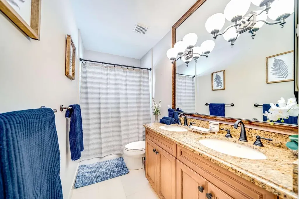 512 NE 12th Avenue Fort Lauderdale FL 33301