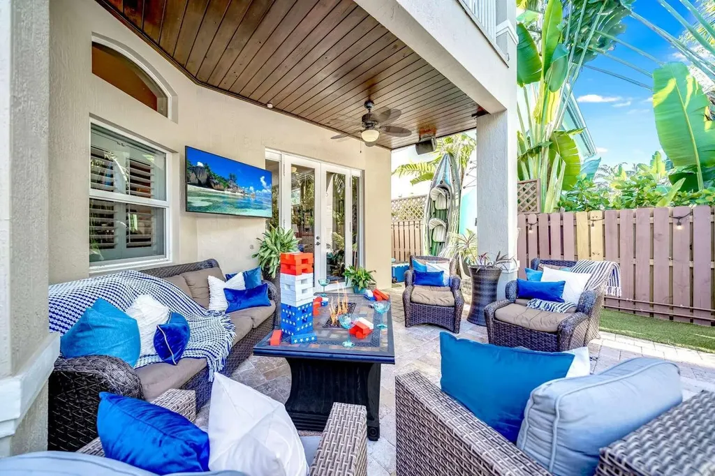 512 NE 12th Avenue Fort Lauderdale FL 33301