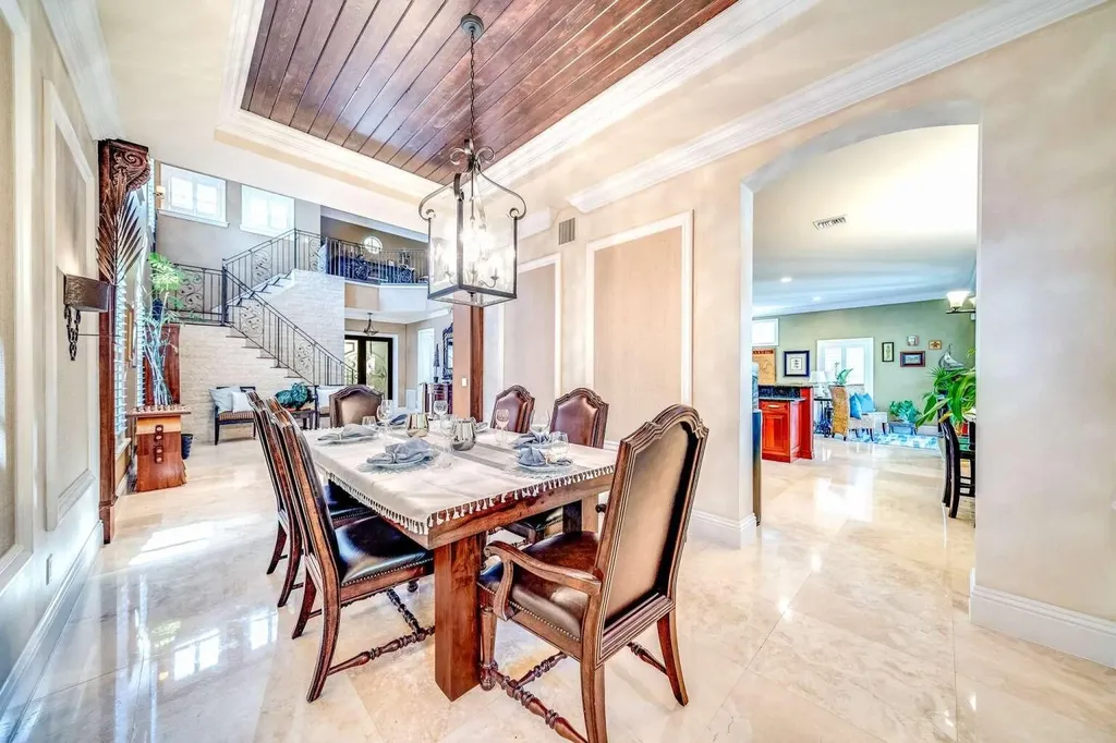512 NE 12th Avenue Fort Lauderdale FL 33301