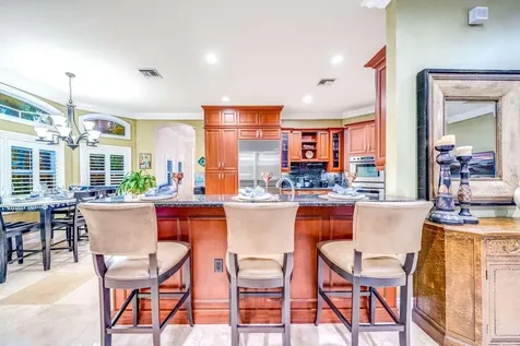 512 NE 12th Avenue Fort Lauderdale FL 33301