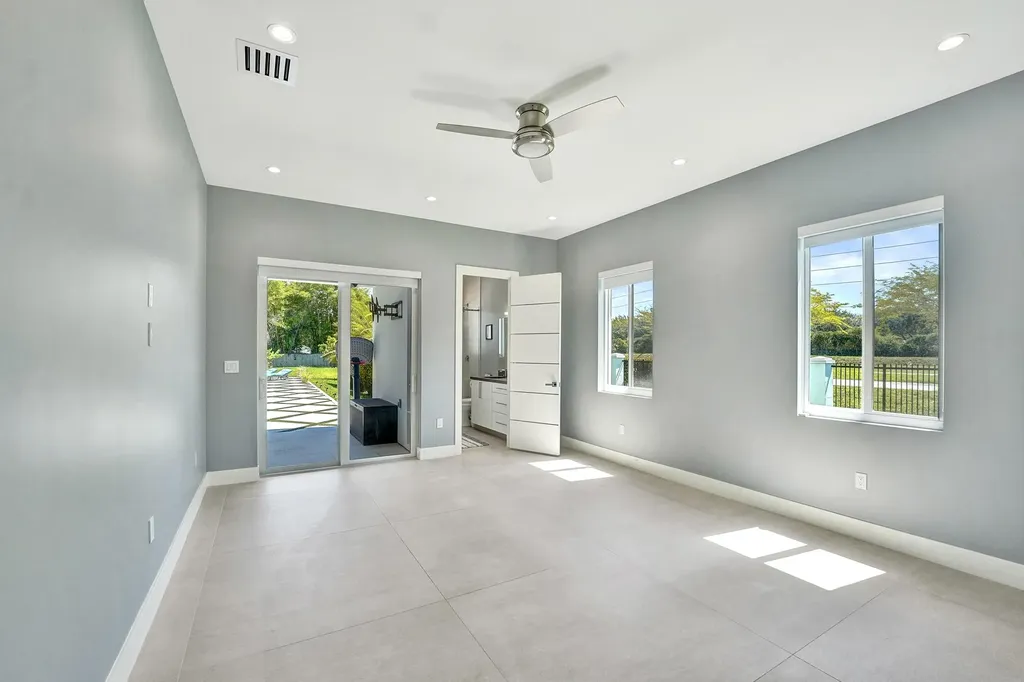 11201 SW 3rd Street Plantation FL 33325