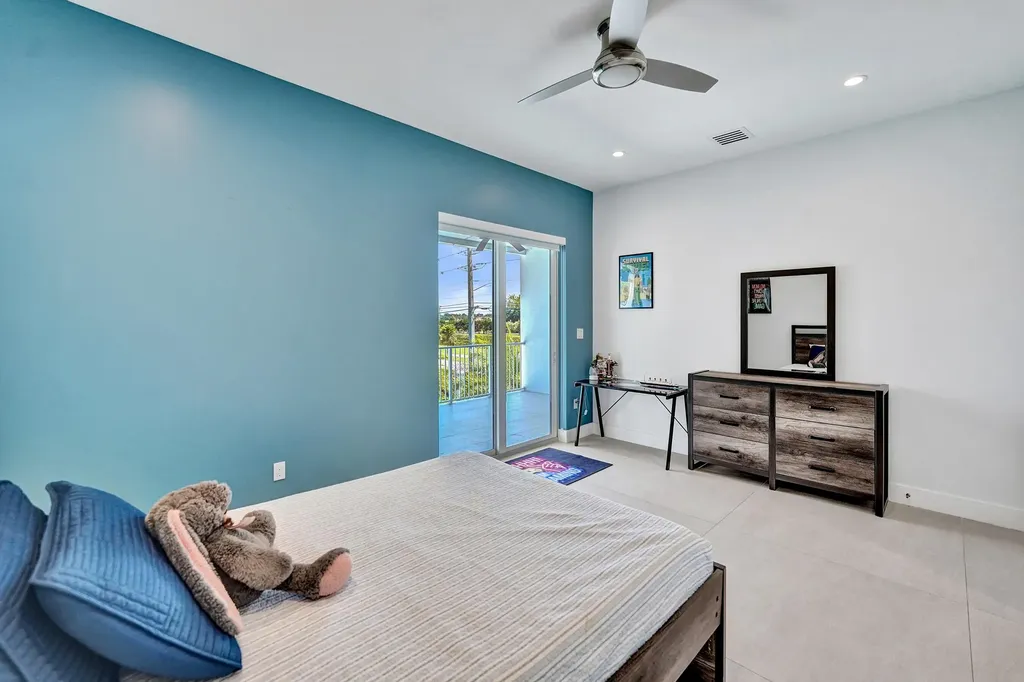 11201 SW 3rd Street Plantation FL 33325