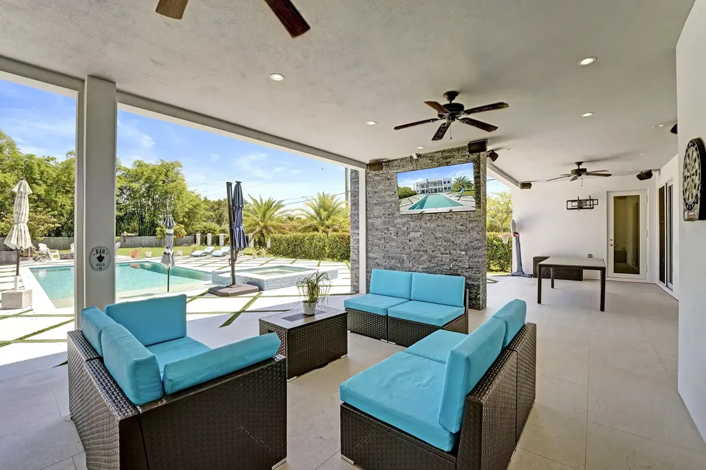 11201 SW 3rd Street Plantation FL 33325