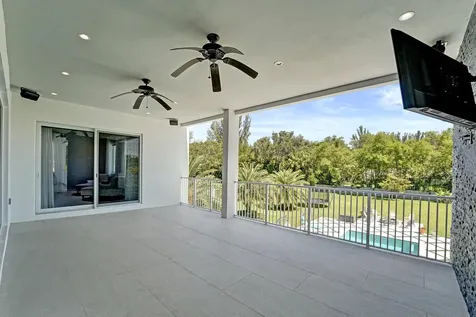 11201 SW 3rd Street Plantation FL 33325