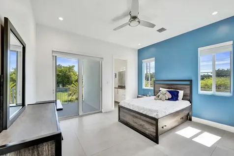 11201 SW 3rd Street Plantation FL 33325