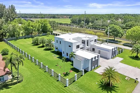11201 SW 3rd Street Plantation FL 33325