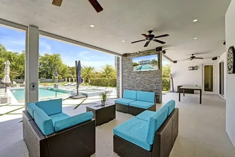 11201 SW 3rd Street Plantation FL 33325