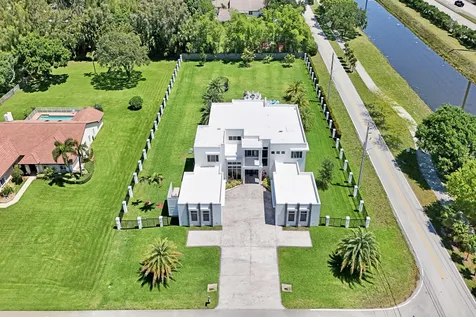 11201 SW 3rd Street Plantation FL 33325