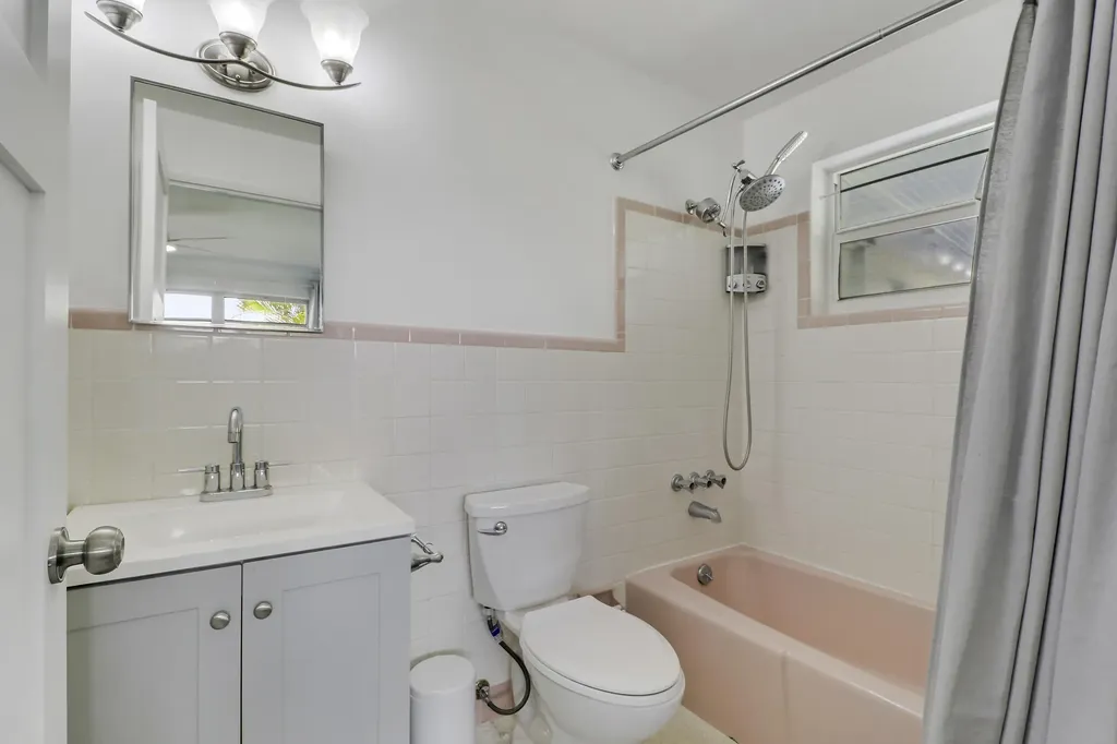 1518 Summer Avenue Jupiter FL 33469
