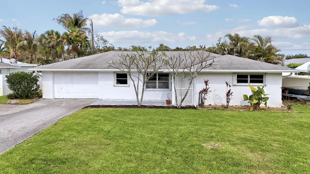 1518 Summer Avenue Jupiter FL 33469