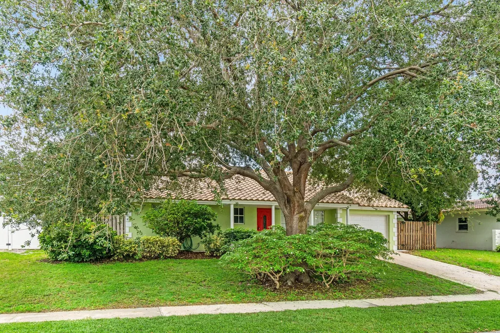 1290 SW 8th Street Boca Raton FL 33486