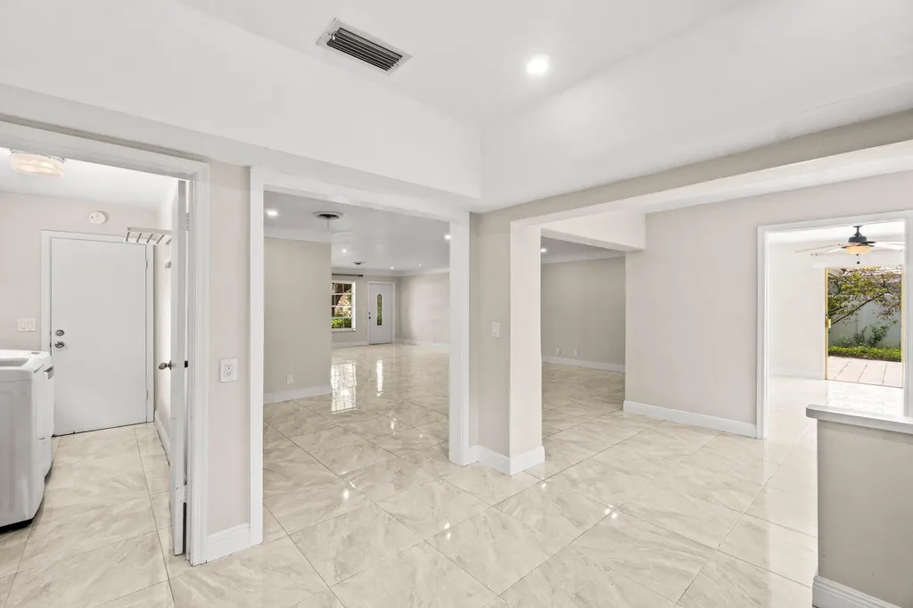 1290 SW 8th Street Boca Raton FL 33486