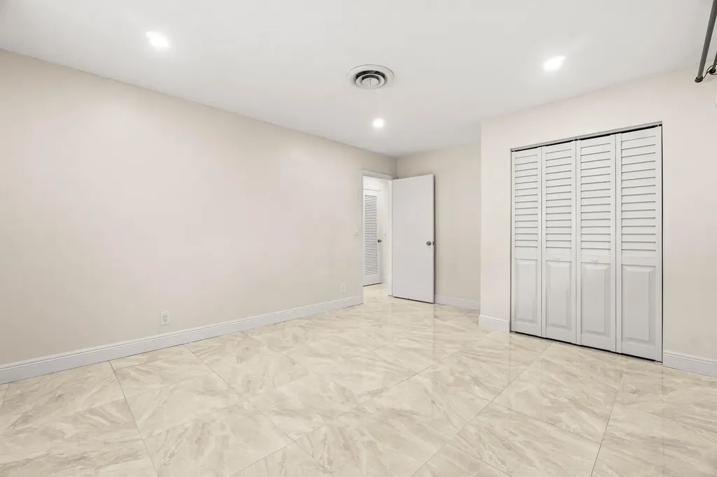 1290 SW 8th Street Boca Raton FL 33486