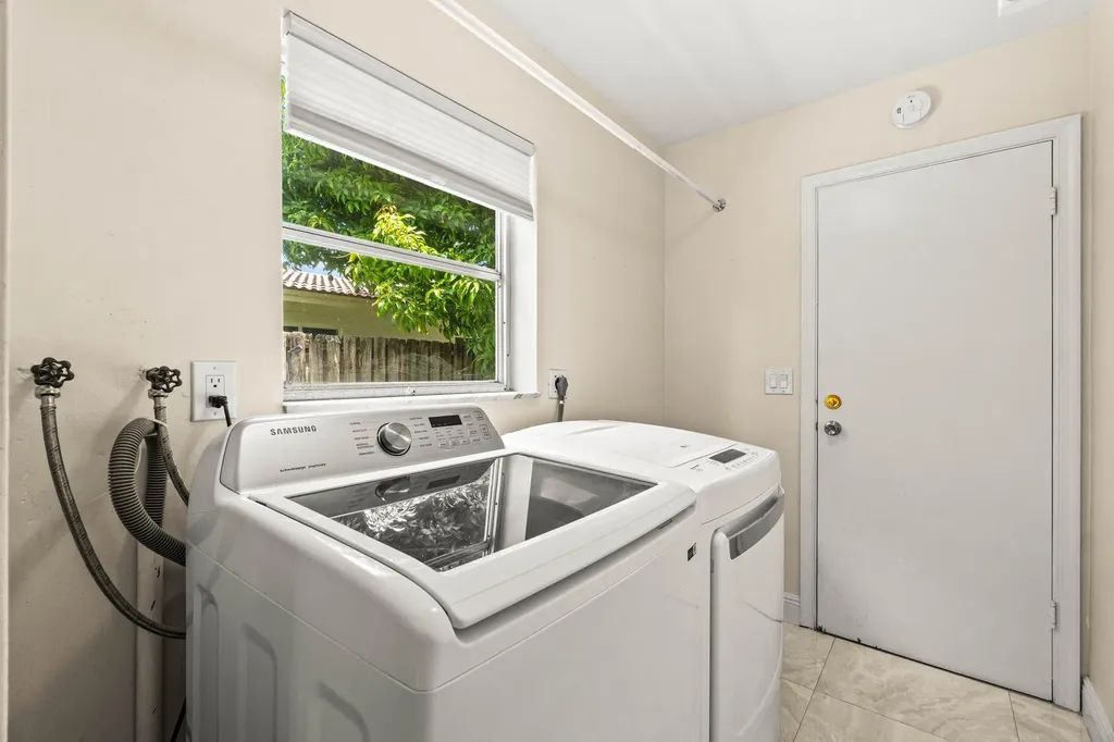 1290 SW 8th Street Boca Raton FL 33486