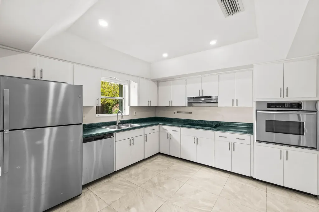 1290 SW 8th Street Boca Raton FL 33486
