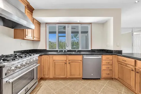 2411 NW 87th Avenue Sunrise FL 33322