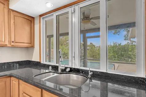 2411 NW 87th Avenue Sunrise FL 33322