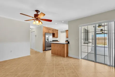 2411 NW 87th Avenue Sunrise FL 33322