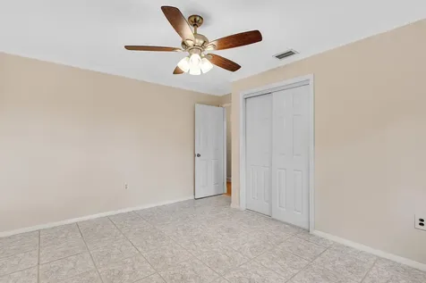2411 NW 87th Avenue Sunrise FL 33322