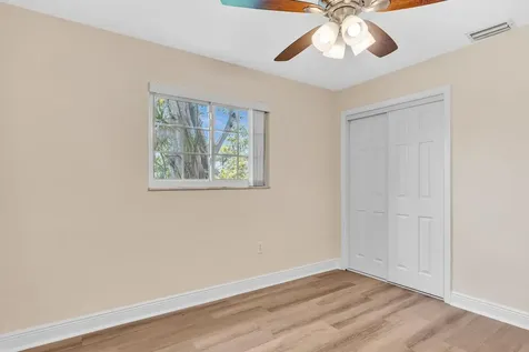 2411 NW 87th Avenue Sunrise FL 33322