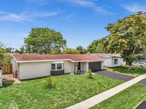 2411 NW 87th Avenue Sunrise FL 33322
