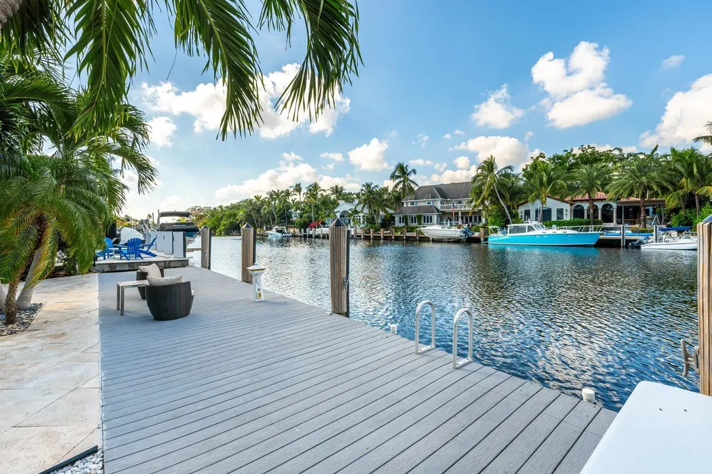 117 S Gordon Road Fort Lauderdale FL 33301