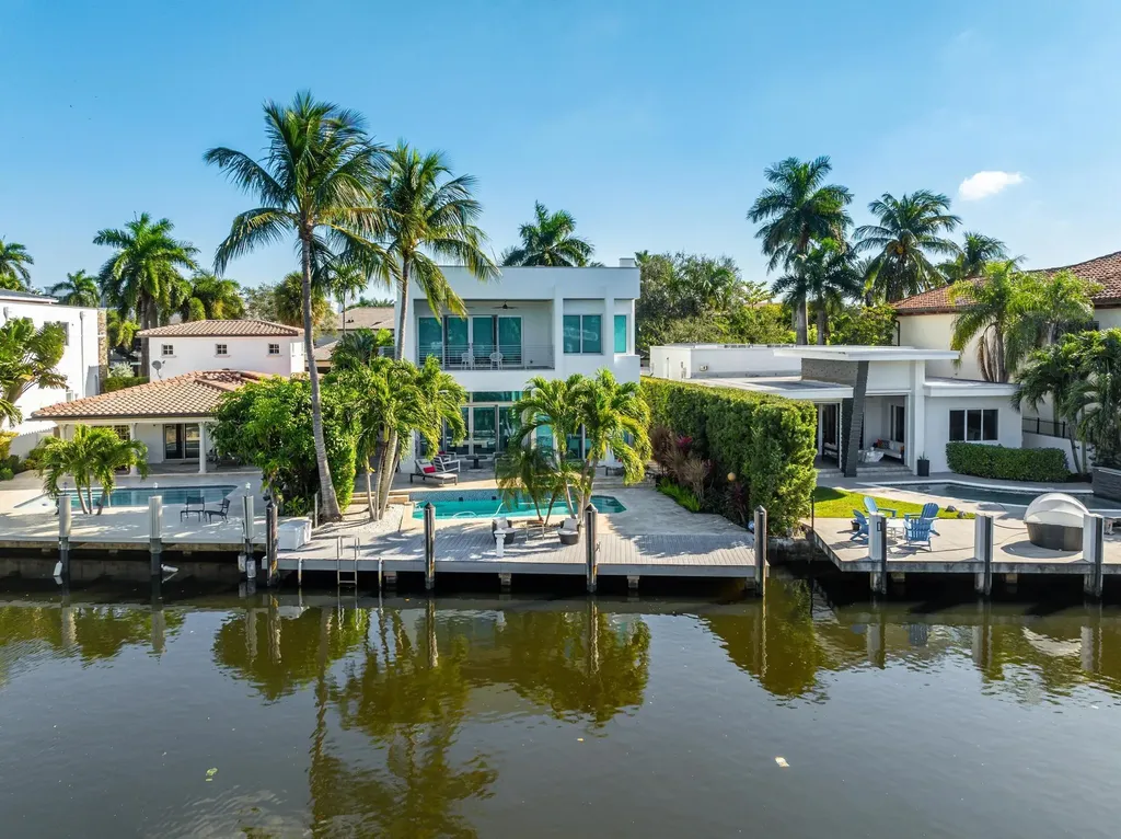 117 S Gordon Road Fort Lauderdale FL 33301