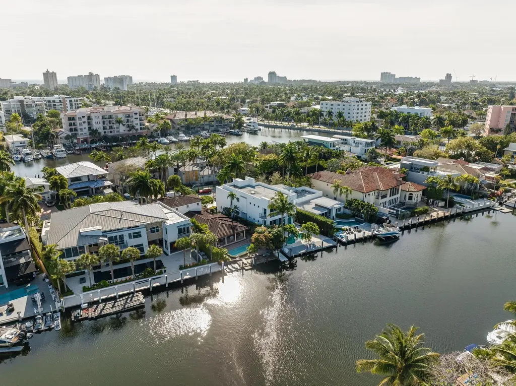 117 S Gordon Road Fort Lauderdale FL 33301