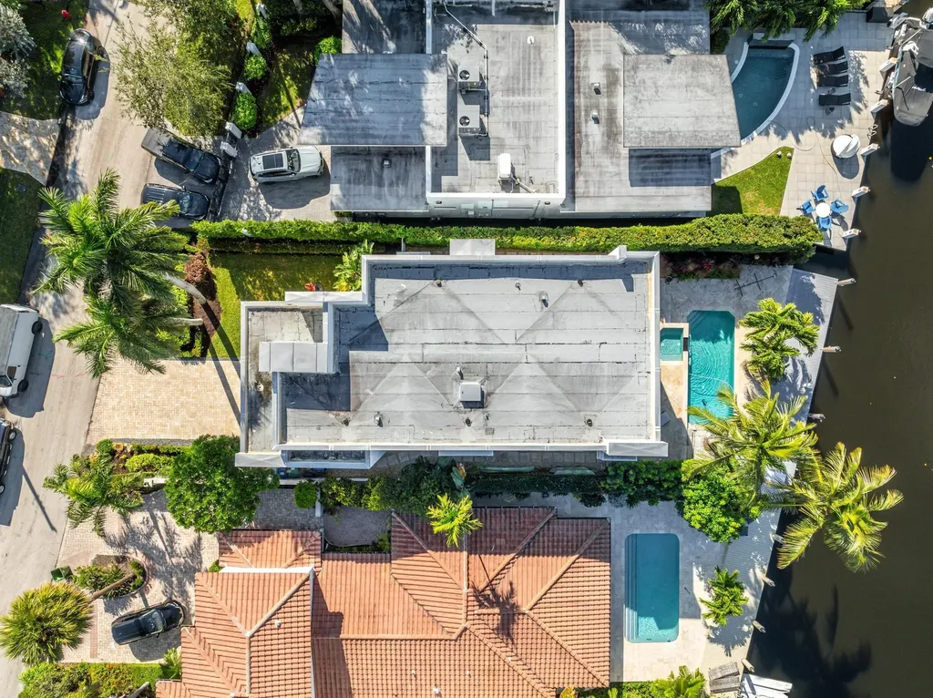 117 S Gordon Road Fort Lauderdale FL 33301