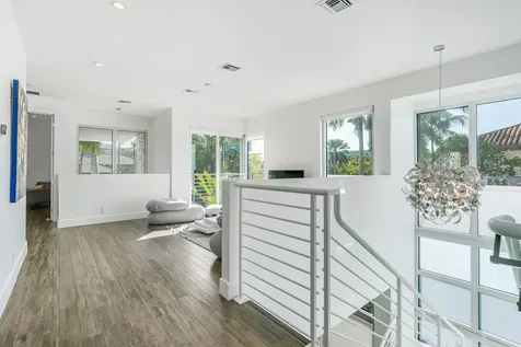 117 S Gordon Road Fort Lauderdale FL 33301