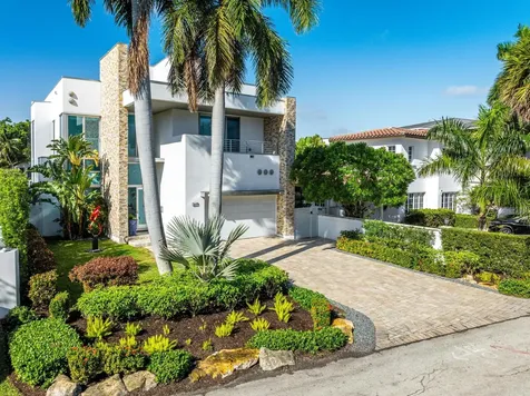 117 S Gordon Road Fort Lauderdale FL 33301
