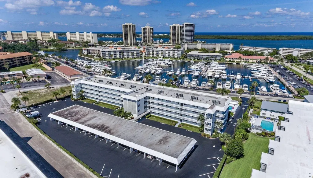 907 Marina Drive North Palm Beach FL 33408