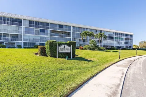 907 Marina Drive North Palm Beach FL 33408