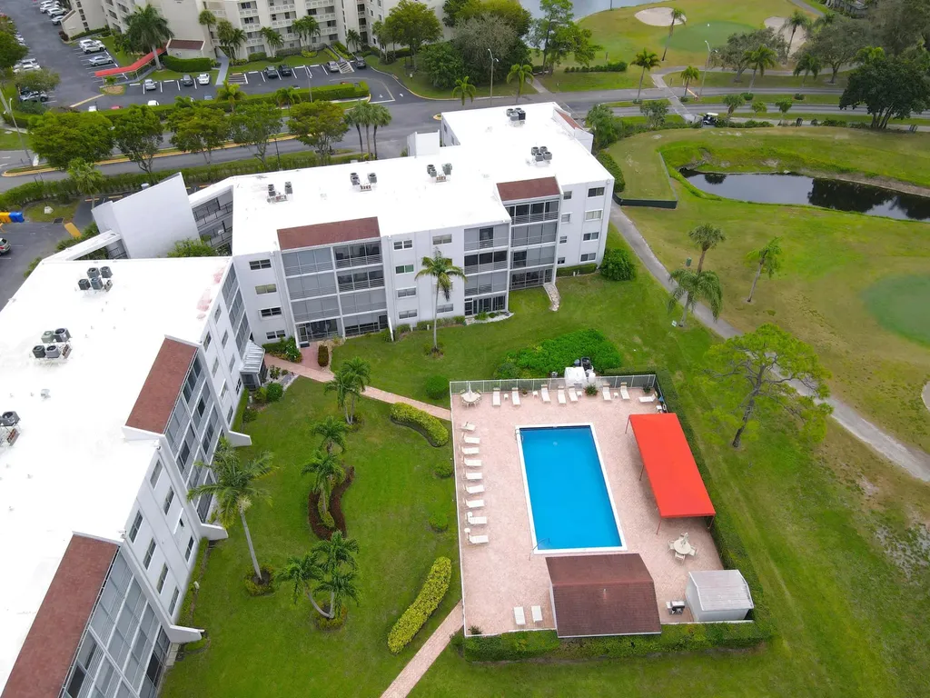 6850 10th Avenue N Greenacres FL 33467
