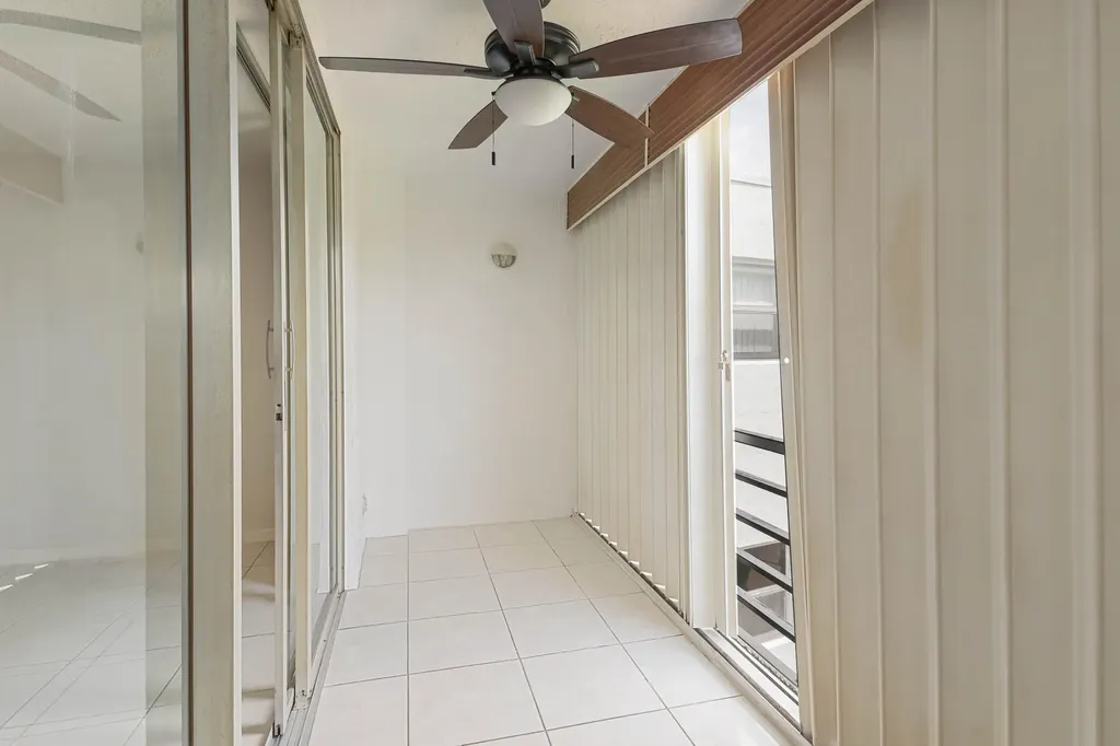 6850 10th Avenue N Greenacres FL 33467