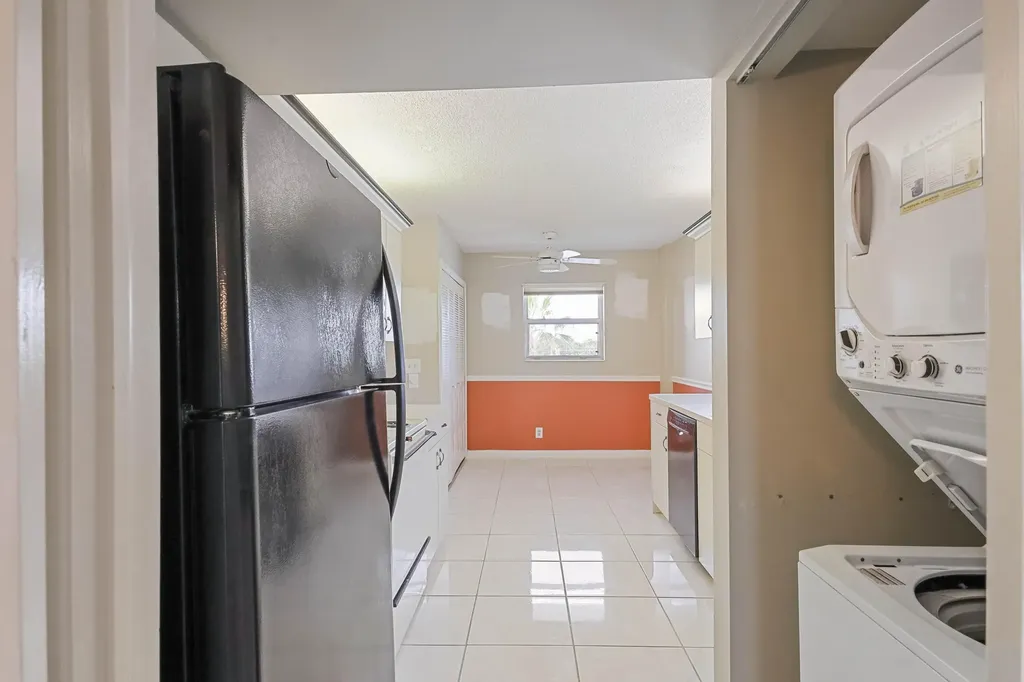 6850 10th Avenue N Greenacres FL 33467