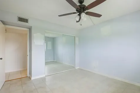 6850 10th Avenue N Greenacres FL 33467