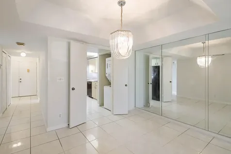 6850 10th Avenue N Greenacres FL 33467