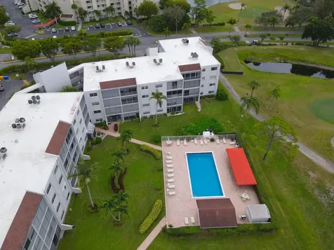 6850 10th Avenue N Greenacres FL 33467