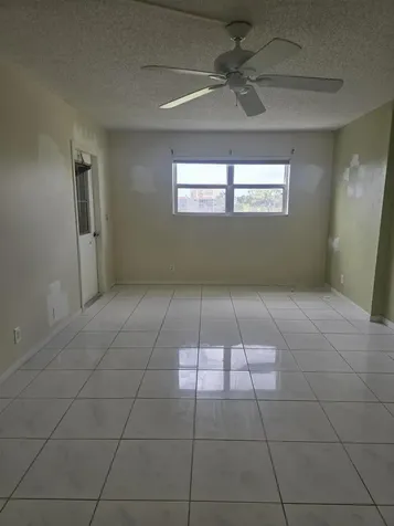 6850 10th Avenue N Greenacres FL 33467
