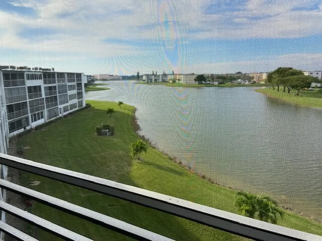 4042 Exeter C Boca Raton FL 33434