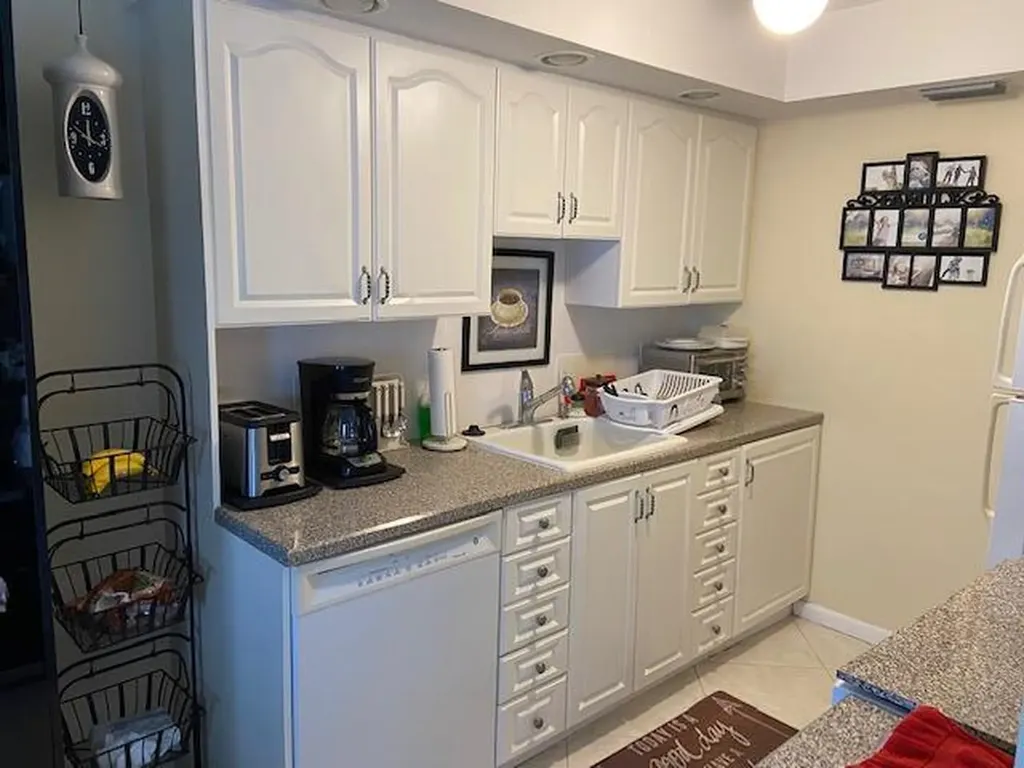 4042 Exeter C Boca Raton FL 33434