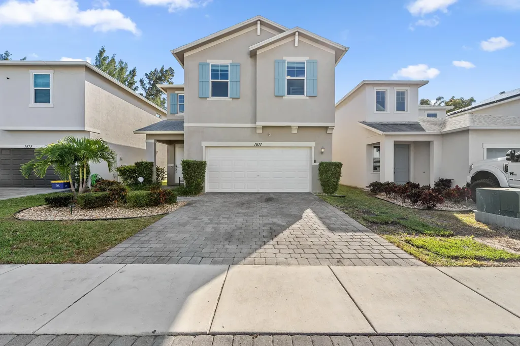 1817 Lake Cove Drive Lake Worth FL 33460