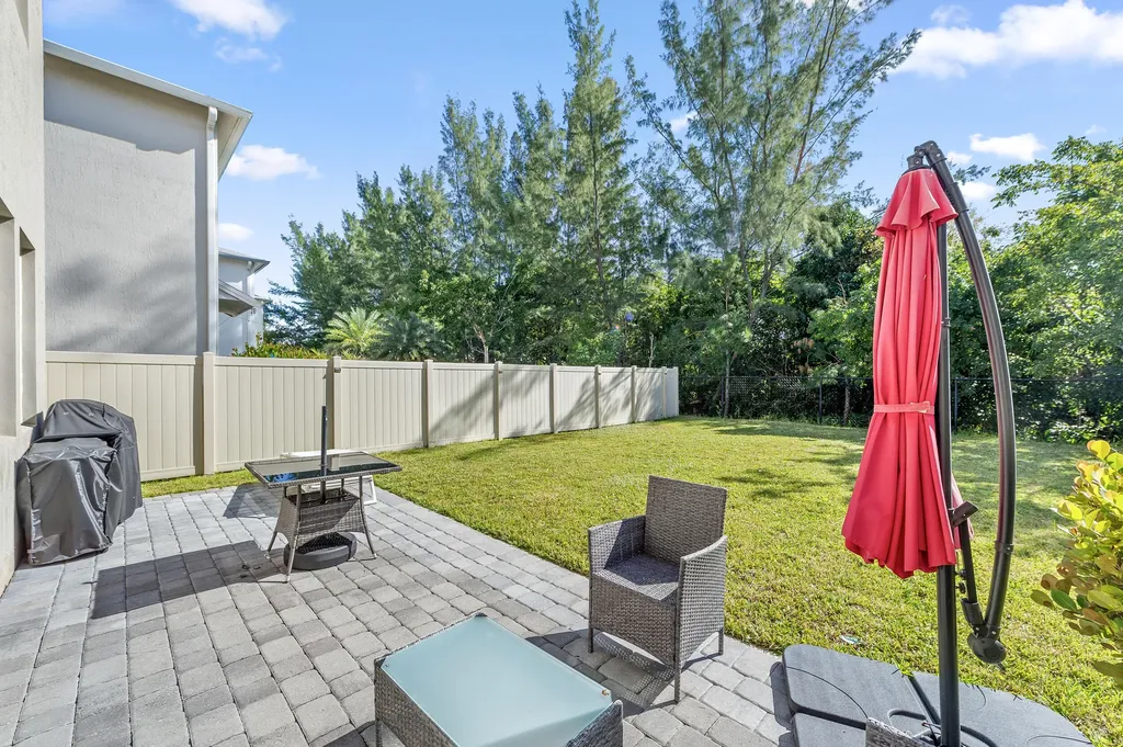 1817 Lake Cove Drive Lake Worth FL 33460