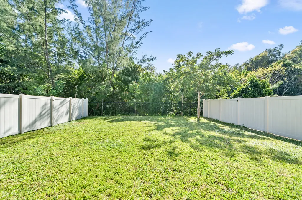 1817 Lake Cove Drive Lake Worth FL 33460